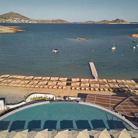 Cosme, A Luxury Collection Resort, Paros מלון נאוסה
