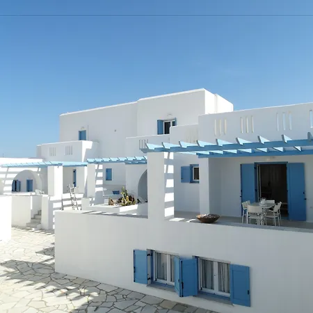 Cosme, A Luxury Collection Resort, Paros מלון נאוסה